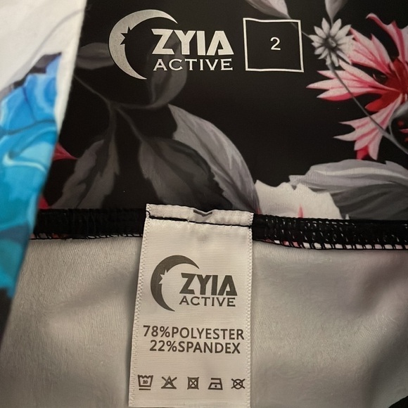 Zyia Active Leggings High Rise Floral Black Athleisure Workout Active Run Gym 2 - Picture 6 of 8